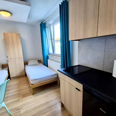 Leszczynki V * Gdyně